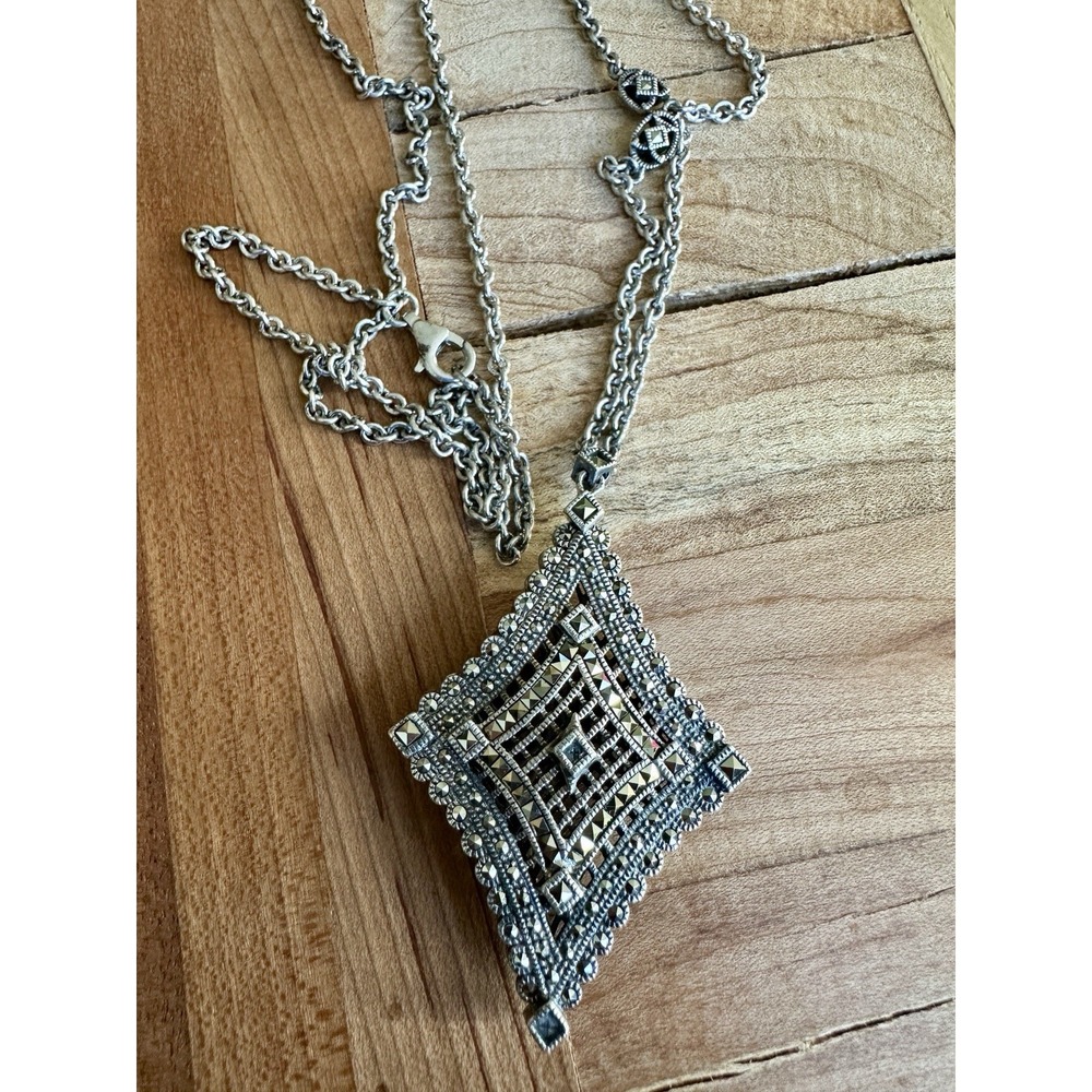 VTG‎ Pendant Necklace 28 Inch Diamond Shape Marcasite 925 Sterling 25.6g READ